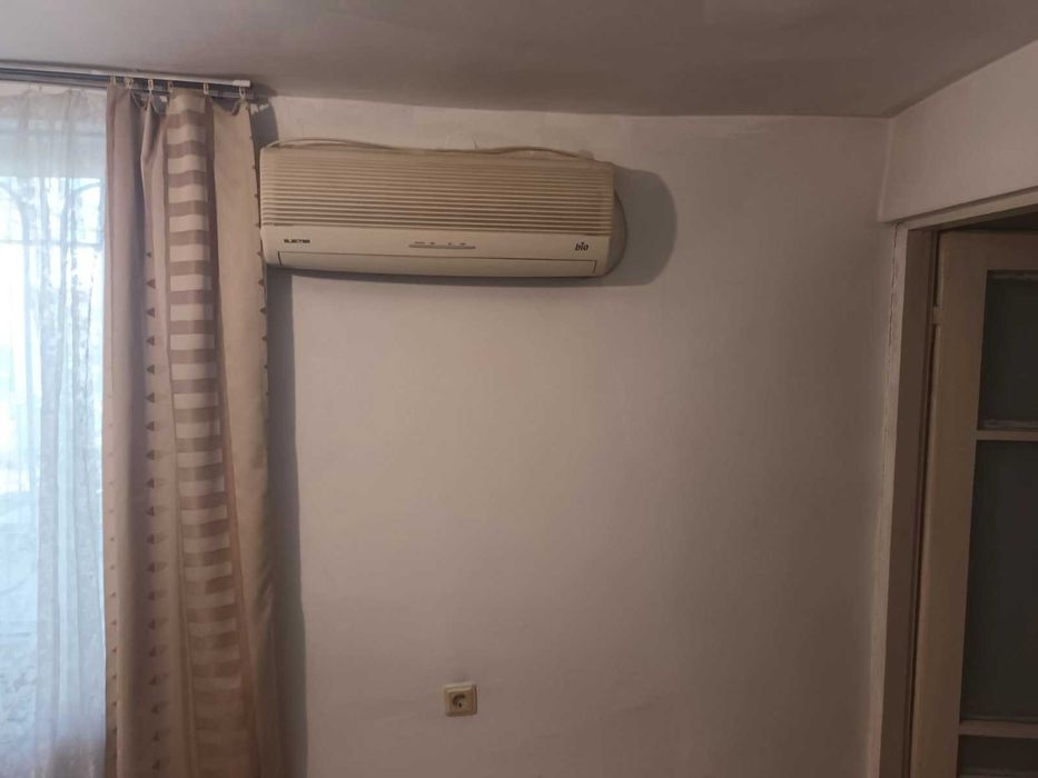 Дава се под наем Етаж от къща в Варна, Христо Ботев - 40 кв.м за 5.1 € - Снимка #6