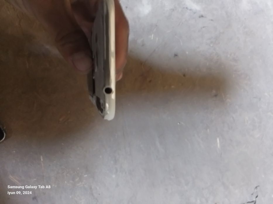 350000 sum ekran ketgan 200000 harajati bor