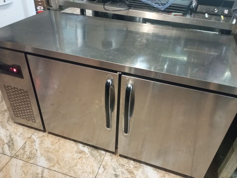 Холодильник-стол