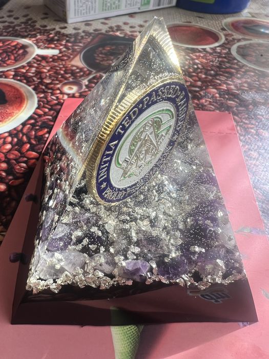 Пирамида привлича успех и пари