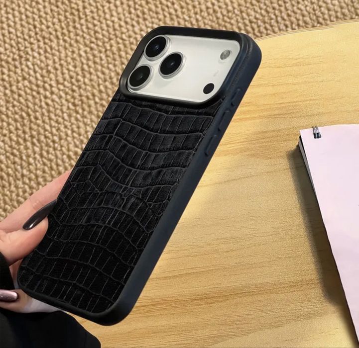 Калъфи за iphone 17 pro max