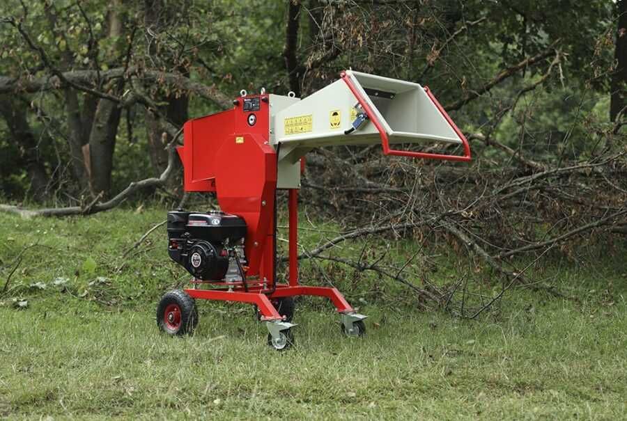 Tocator de crengi AM-80 BD ARPAL, ∅ max. 80 mm  producție: 4 m³/oră