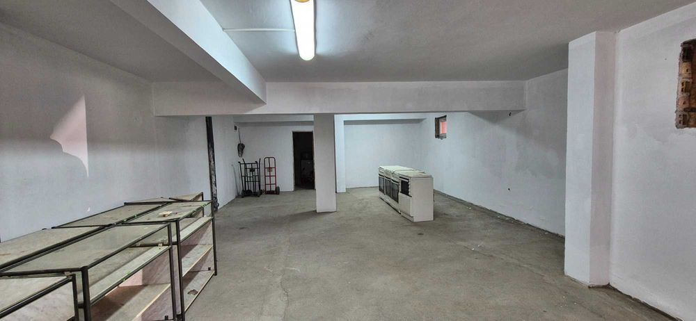Дава се под наем Склад в Велико Търново, Център - 136 кв.м за 398.82 € - Снимка #2