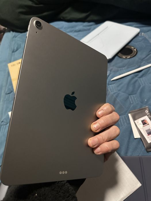 Full box  iPad Air 2025 M3 pachet cu tot cu accesorii