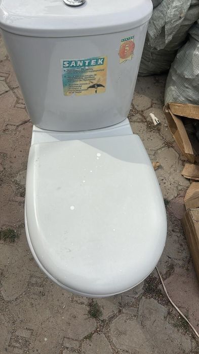Туалет  бу не повреждены 7000