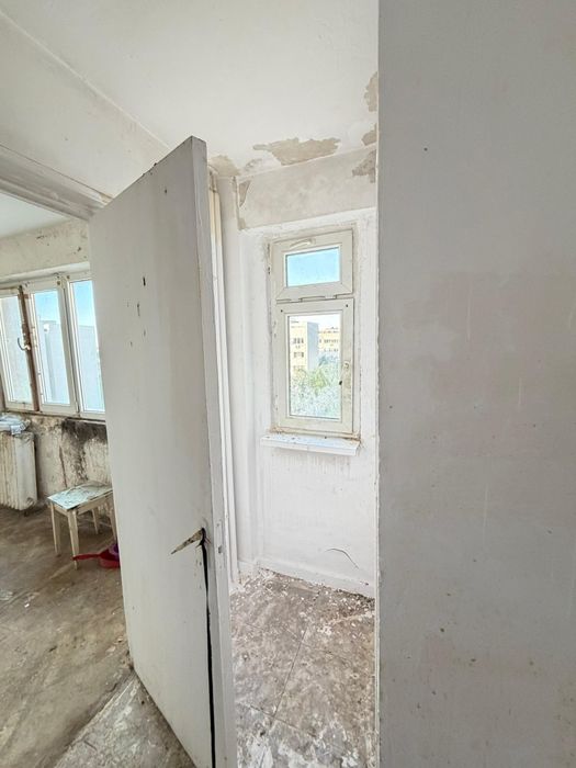Garsoniera București, B-dul Iuliu Maniu, sect.6, necesită renovare