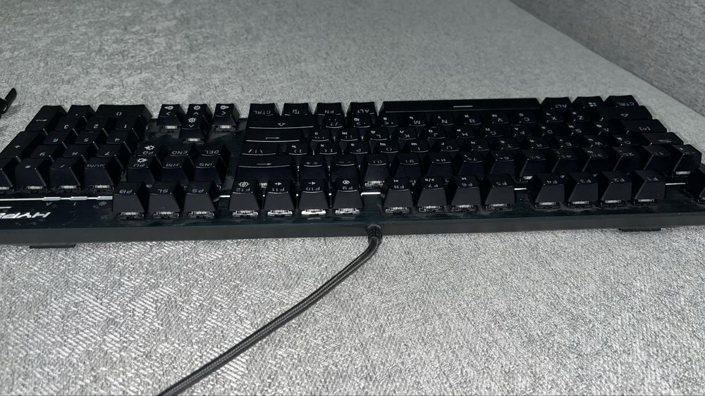 Продам клавиатуру HyperX Alloy MKW100