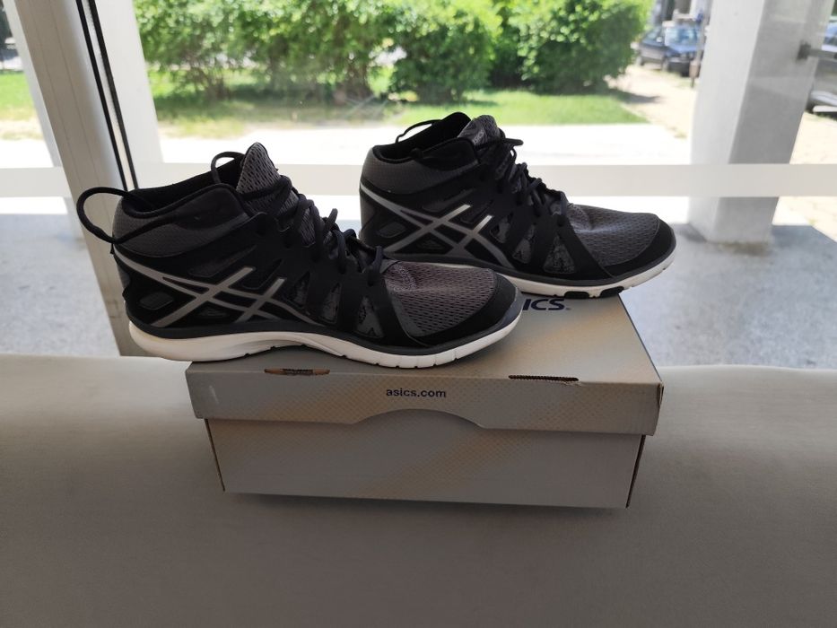 Дамски маратонки asics