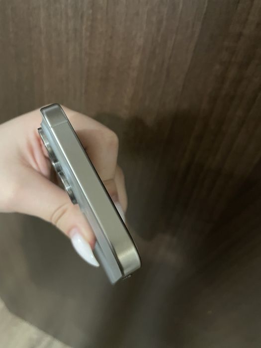 Iphone 15 pro max с гаранция до 08.26г