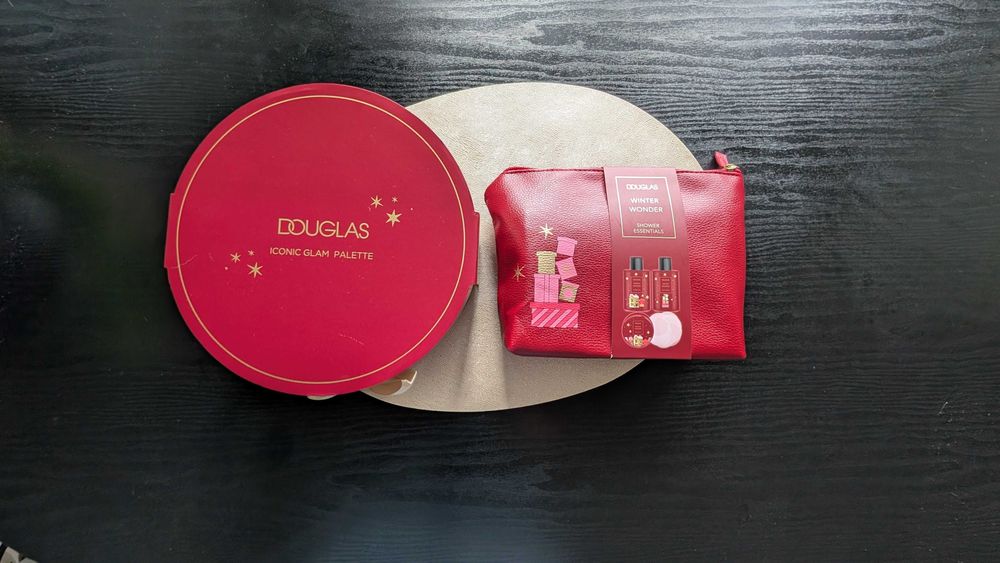 Douglas - комплекти