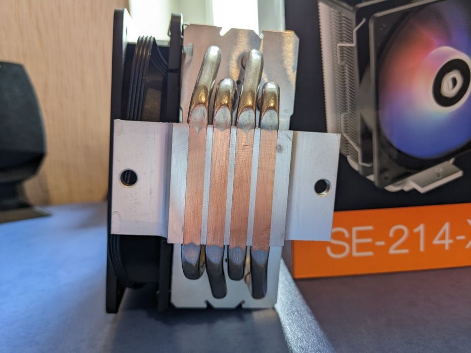 Охладител за процеcop ID-Cooling SE-214-XT, aRGB