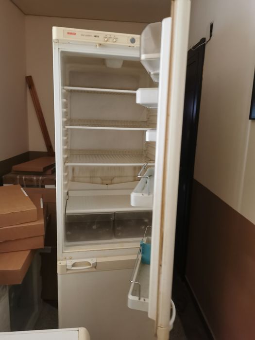 Хладилник с Фризер Bosh