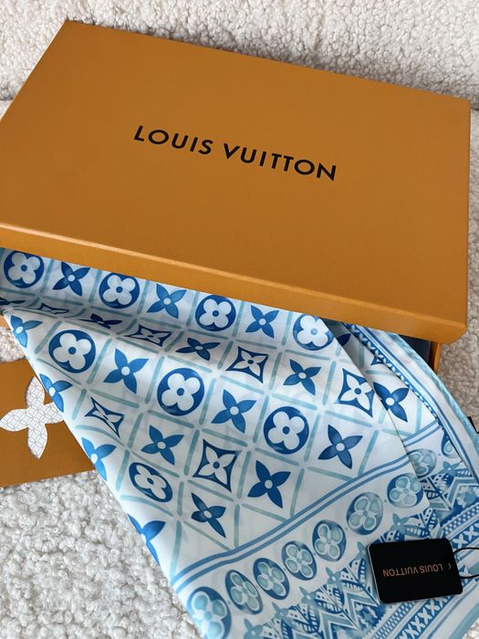 L дамски шал New Season