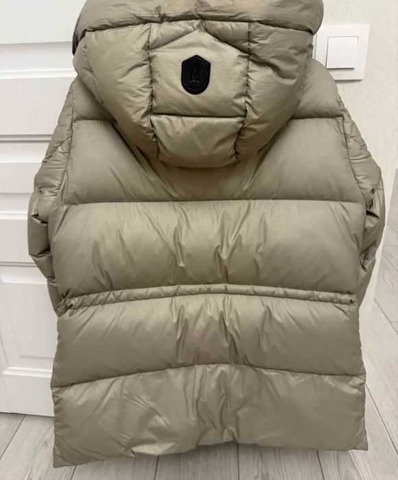 Зимний пуховик MACKAGE