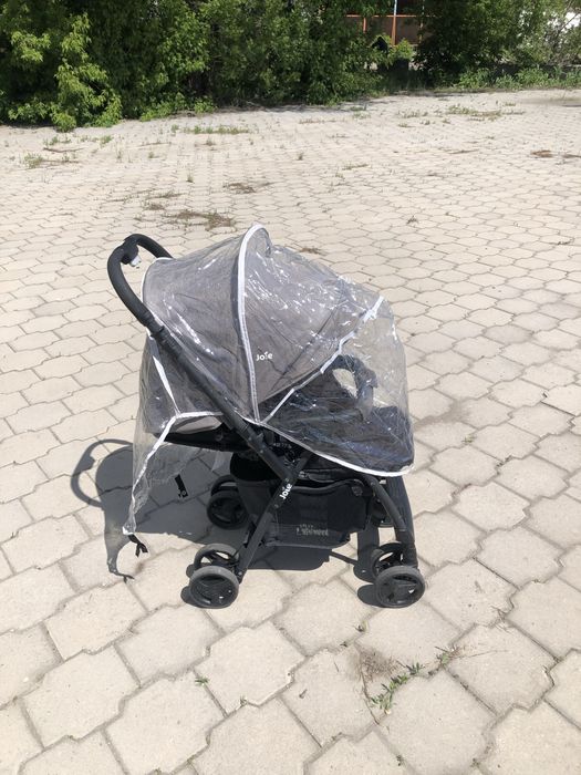 Детская прогулочная каляска