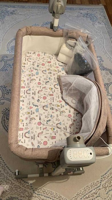 Манеж с электро - качанием