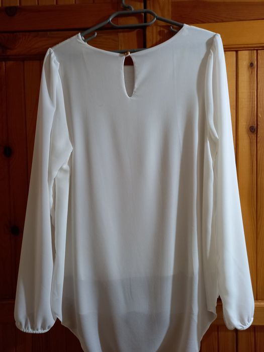 Риза размер М/Л 7 лв.