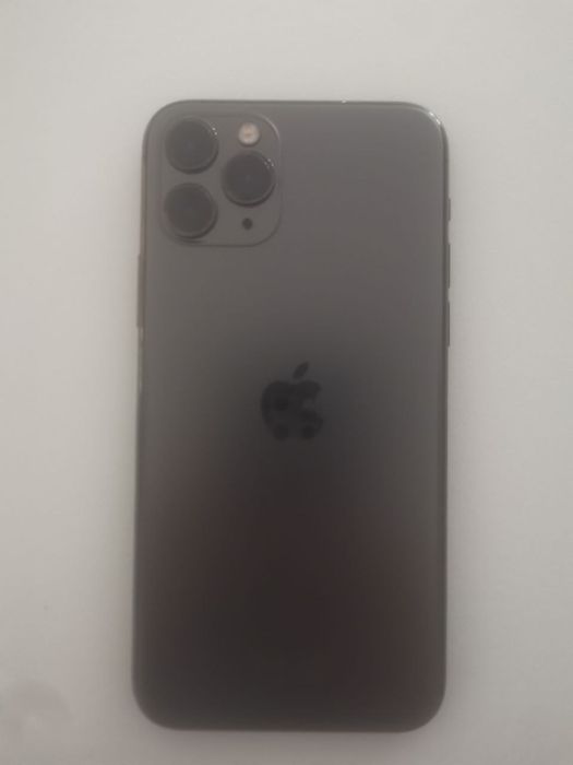 Iphone 11 pro продам