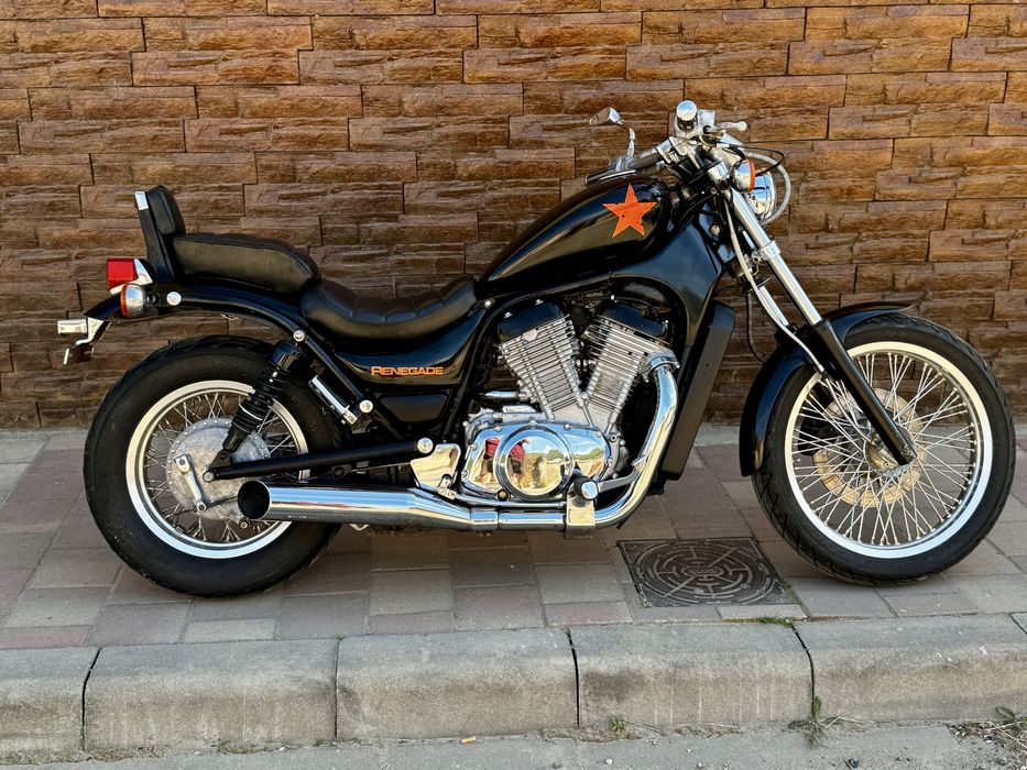 Suzuki Intruder VS 700