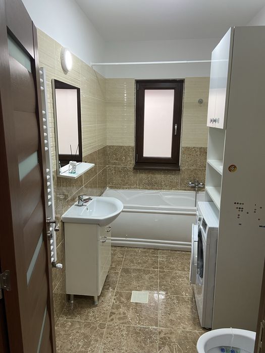 Vand apartament 2 camere Gib Mihaescu, piata simian parcare proprie mobilat si utilat etajul 1  ultracentral balcon inchis