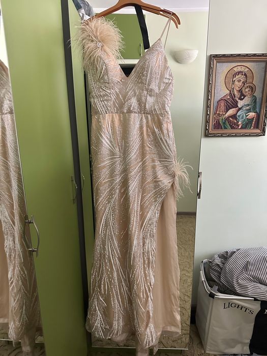 Бална рокля носена само веднъж!!!