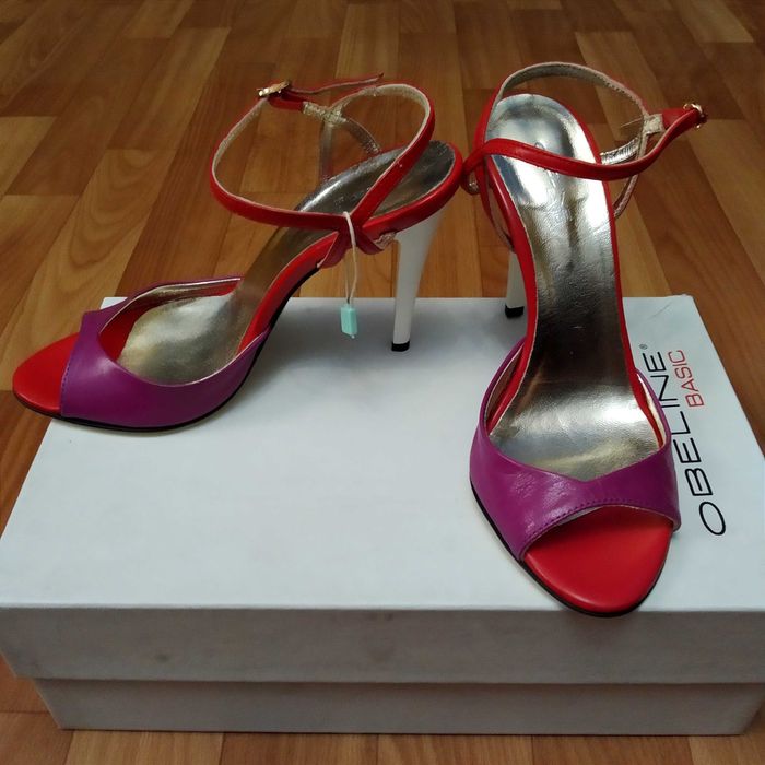 Босоножки женские