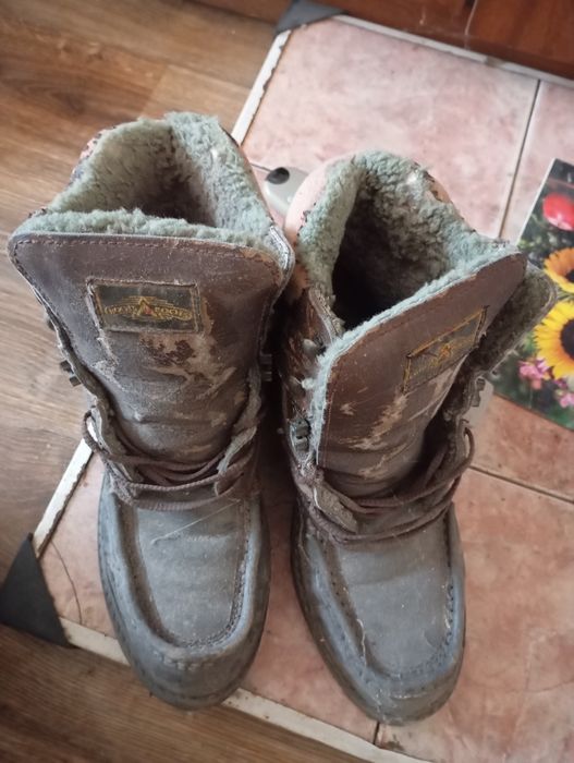 Мъжки работни боти.