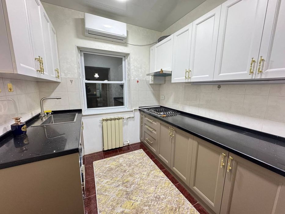 Продается 2х ком квартира, ориентир:ул.Кунаева гостиница Россия, 86м²