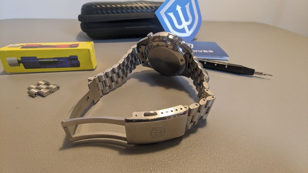 Moonswatch alternative