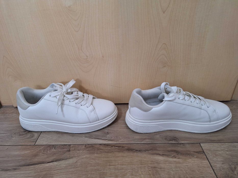 Pantofi sport albi tip ZARA