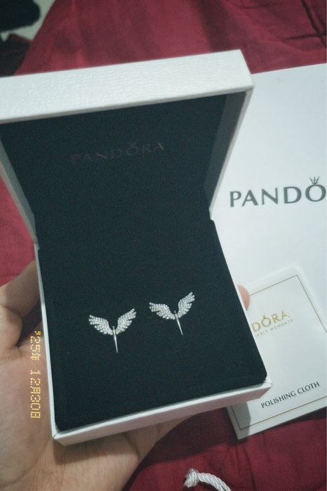 продается серьги пандора