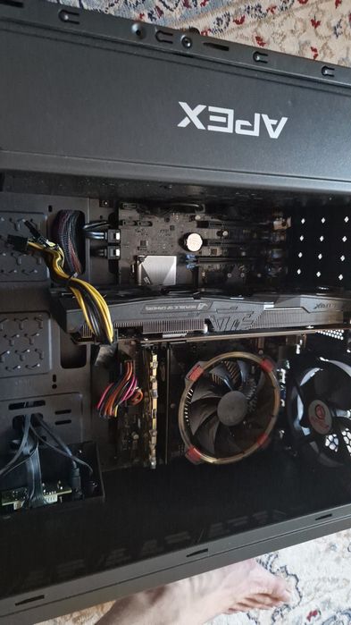 Игровой компьютер в комплекте