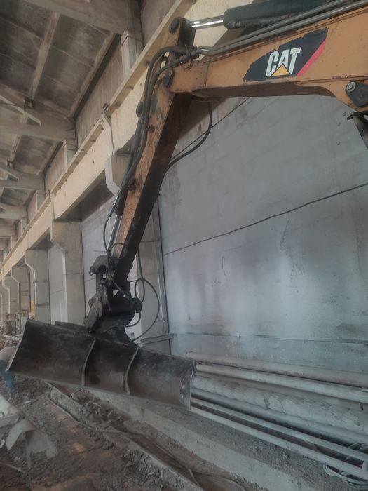 Услуги миниэксковатора