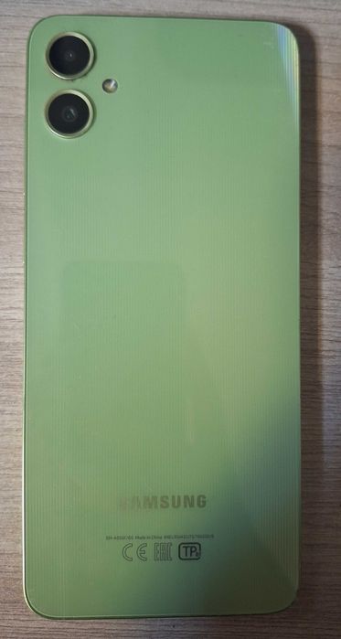 Продам смартфон Samsung Galaxy A05 (4/64)