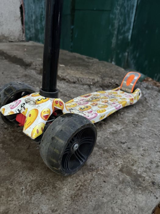 Продам детский самокат