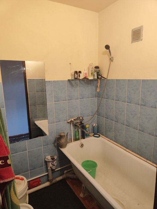 Uy sotiladi 2 xonali Toshloq