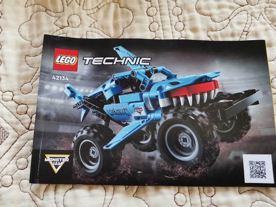 LEGO Technic Monster Jam Megalodon - 42134.