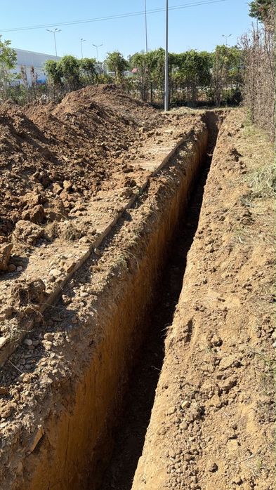 Lucrari profesionale Buldoexcavator
