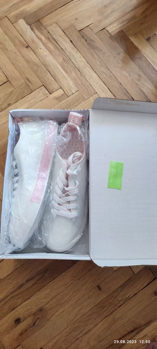 Дамски кожени кецове бяло и розово/маратонки 37