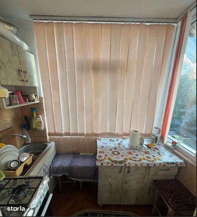 Ap 2 cam, CT Pvc, balcon, geam baie, Nicolina 1 strada Salciilor — fotografia 3