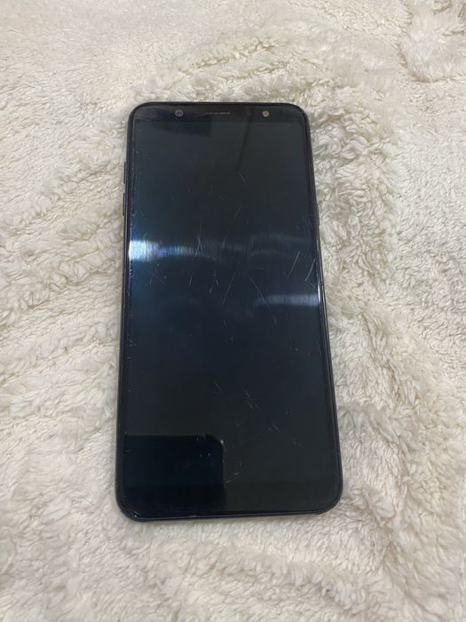 Iphone 8+, samsung A6, Vivo y16