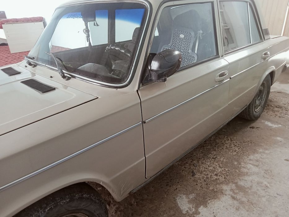 Vaz 2106 sotiladi