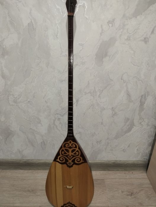 Қазақтың қара ДОМБЫРАСЫ