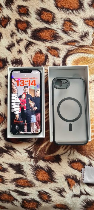 iPhone 16e   128GB  NOU