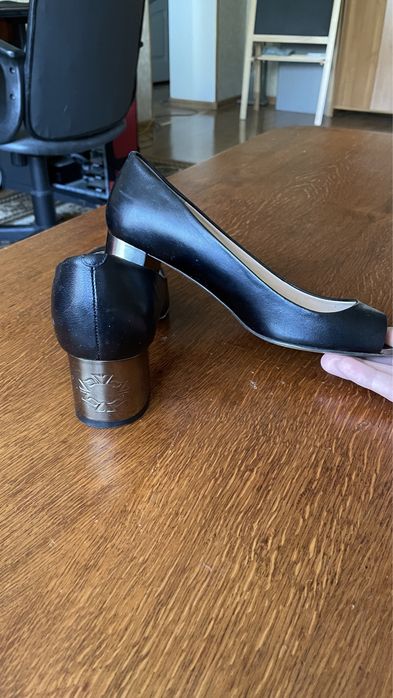 Туфли женские кожа