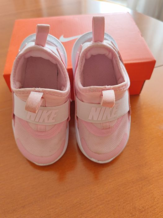 Детски маратонки Nike Flex Runner 4, розови, в кутия