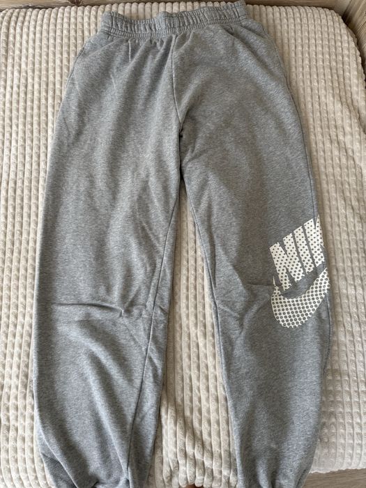 Дънки, долнища и къси гащи