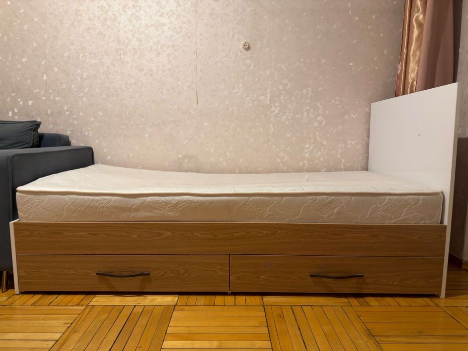 Кровать со шкафом