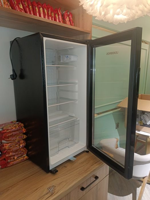 Холодильник мини. Барный.