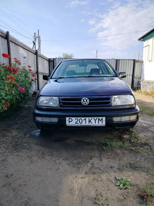 Продам Фоль.ксваген Венто 1994 года выпуска, седан , КПП механика